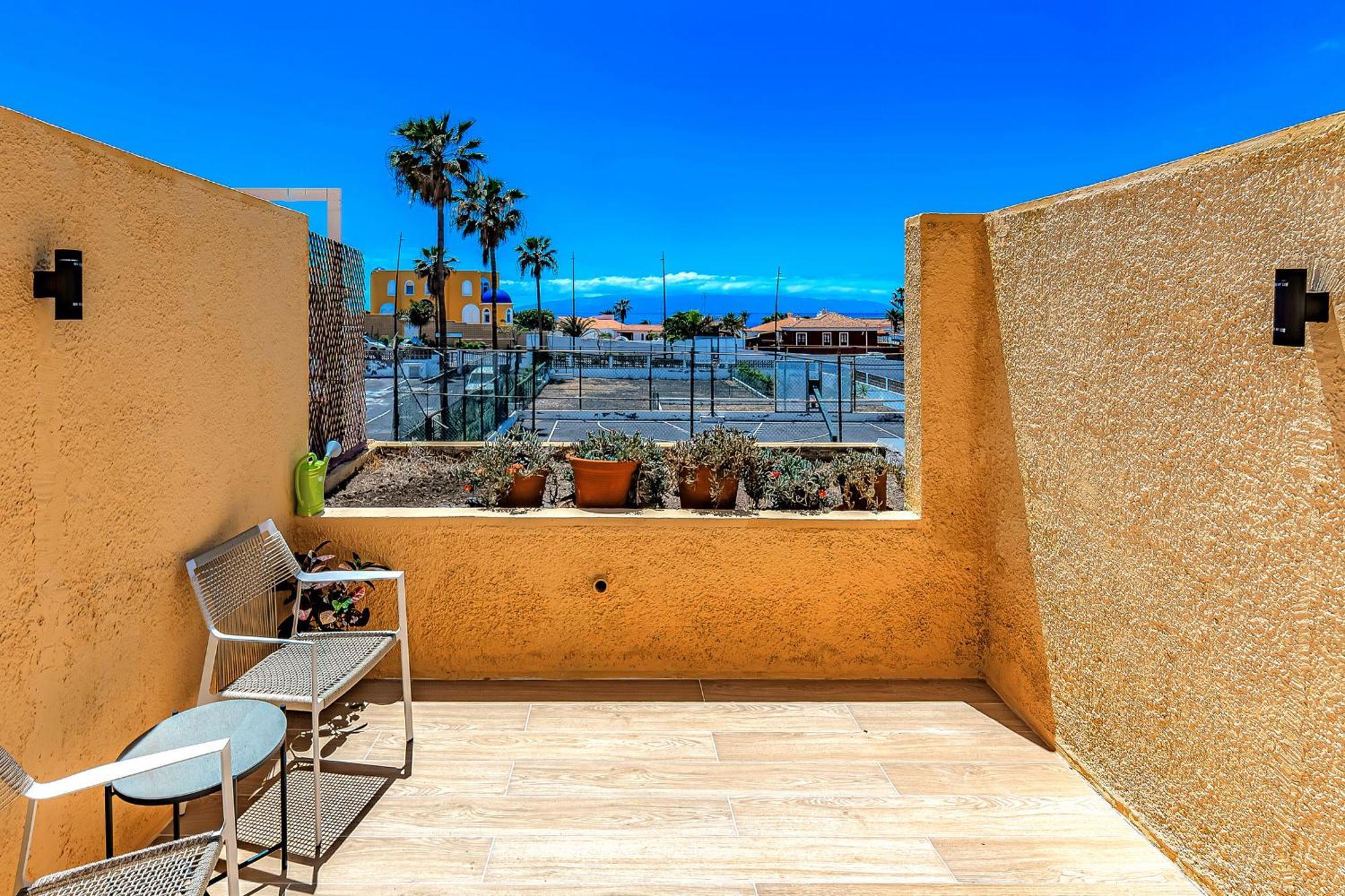 Newly Renovated Studio 2 Min From Playa La Arena Puerto de Santiago  Exteriér fotografie